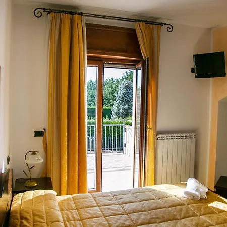 River Hotel Castel Di Sangro Exterior foto